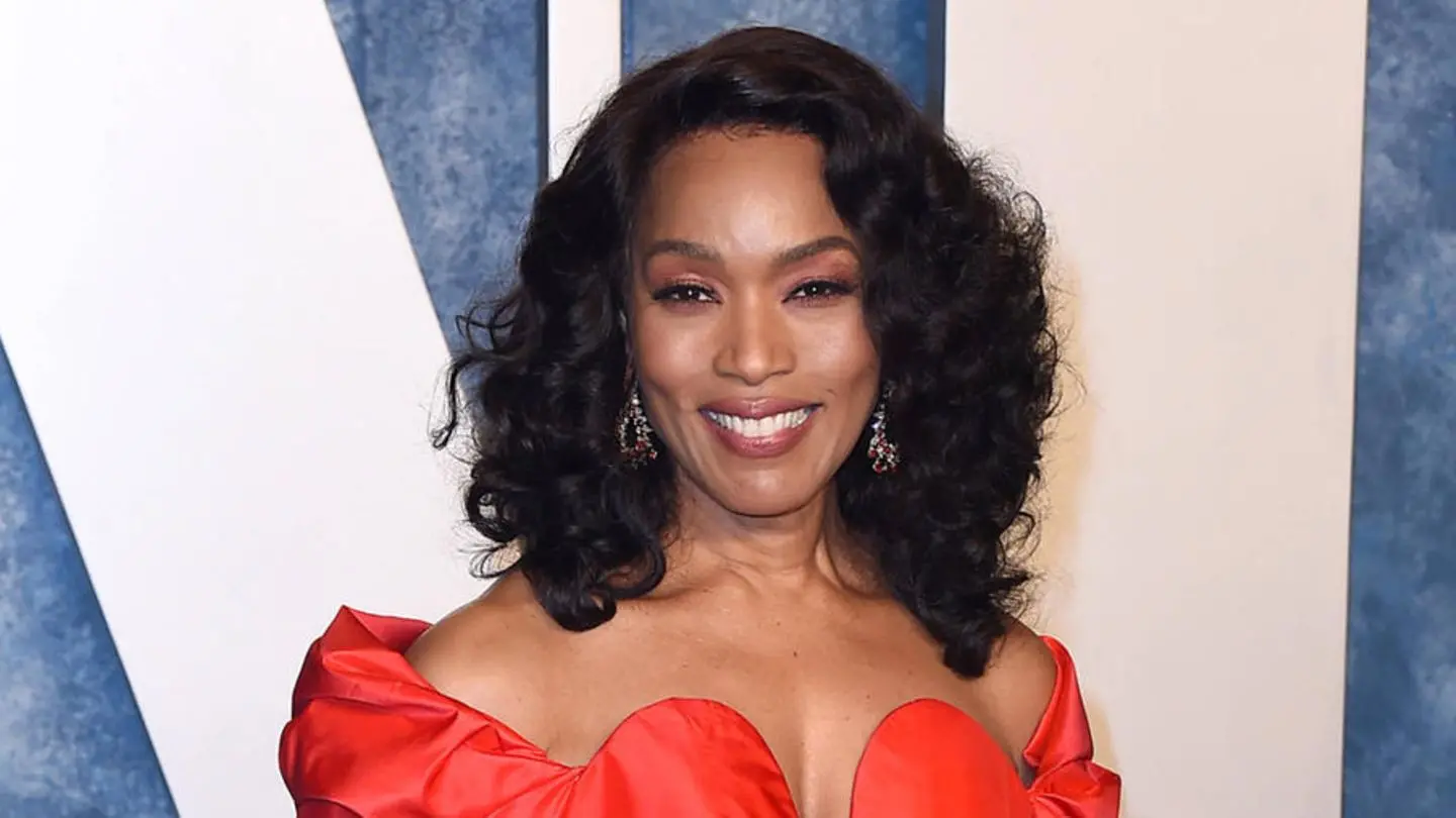 Angela Bassett